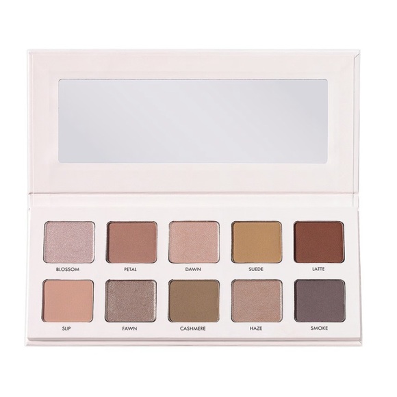Authentic Neutral Eyeshadow Palette
Wander Beauty - Picture 1 of 10